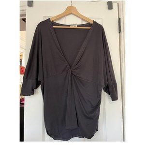 URBAN OUTFITTERS BLACK  V-NECK FRONT KNOT STYLE TOP